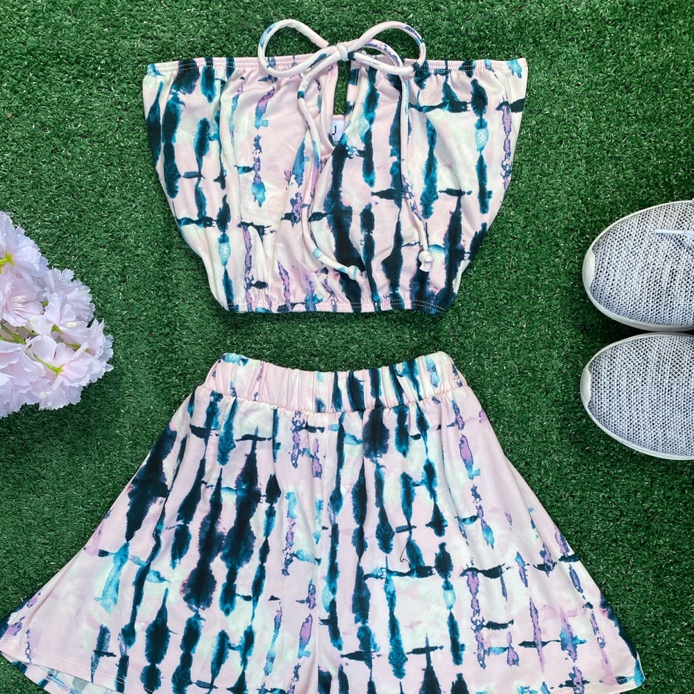 Two piece set